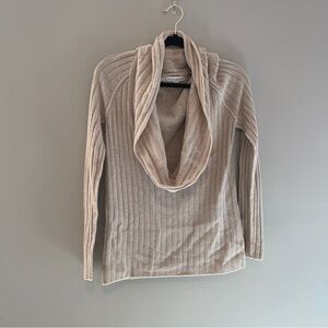 Banana Republic Beige Luxury Cashmere Blend Cowl Sweater Neck Size Medium